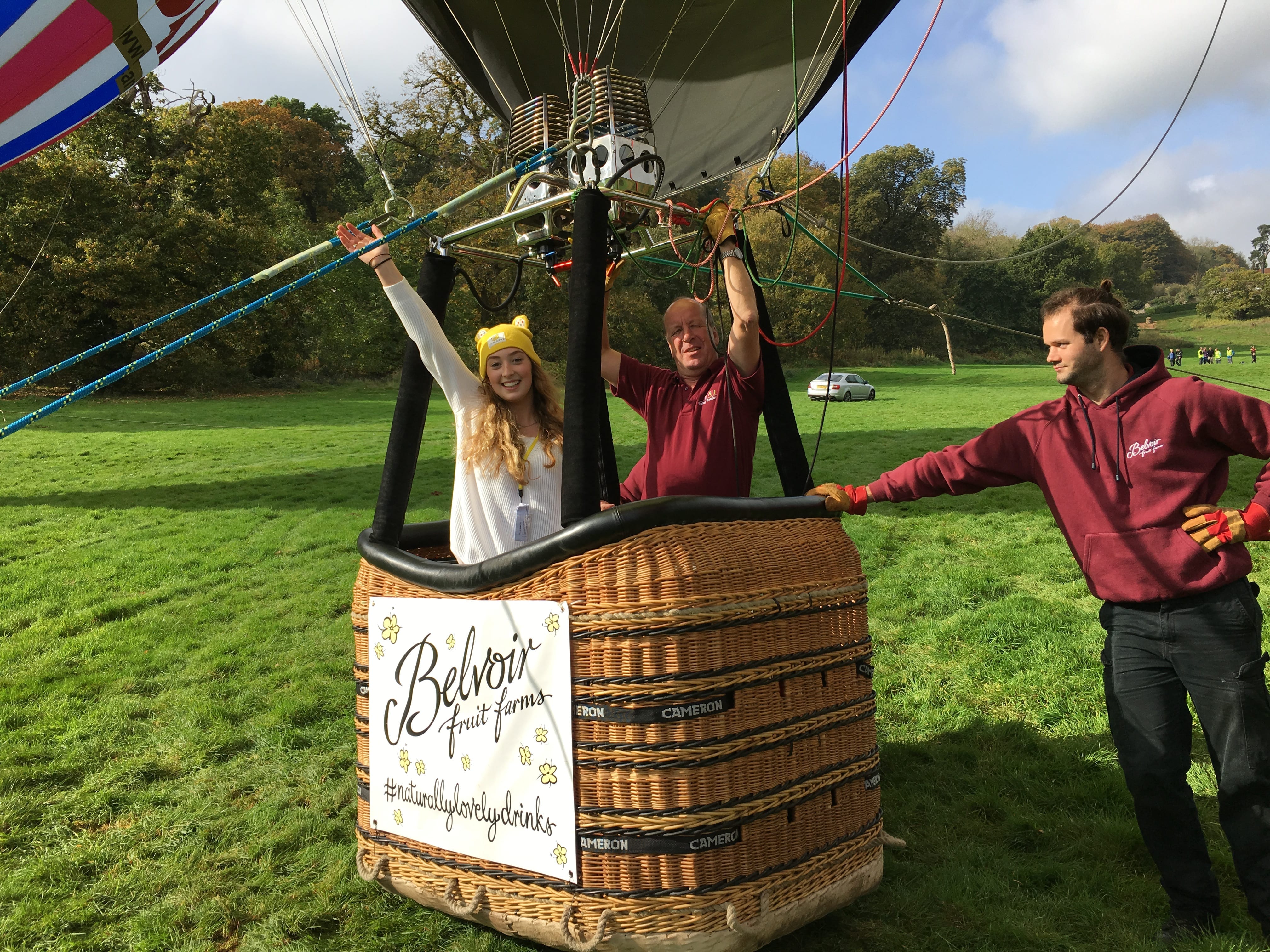 how many people can ride in a hot air balloon
