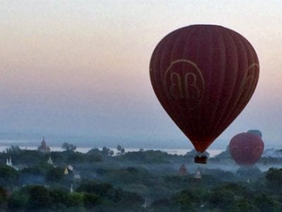 balloons over bagan