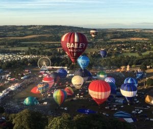 Steering a hot air balloon